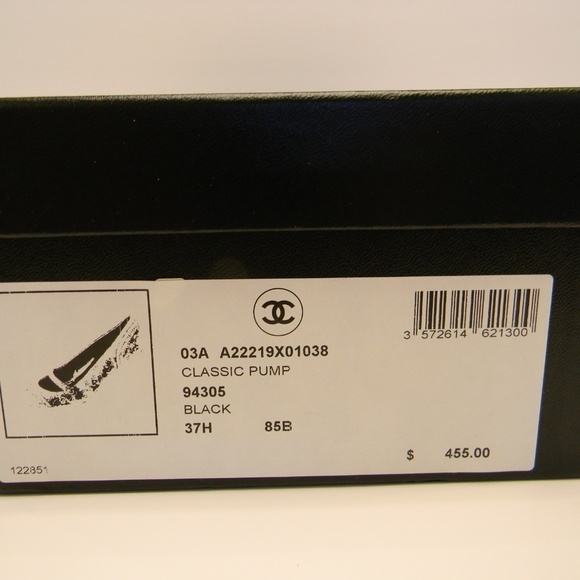 NEW RARE Chanel strapped leather pump 37.5 us 7.5 - Picture 8 of 8